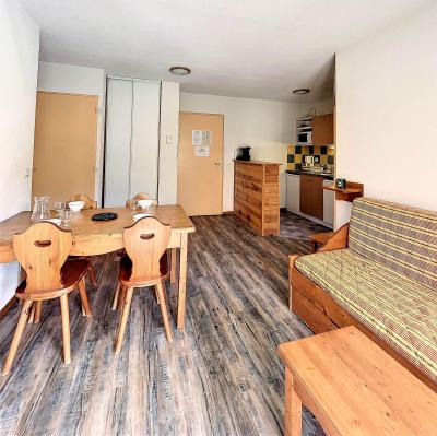 Urlaub in den Bergen 3-Zimmer-Appartment für 6 Personen (A31) - Résidence les Pistes - Le Corbier - Wohnzimmer