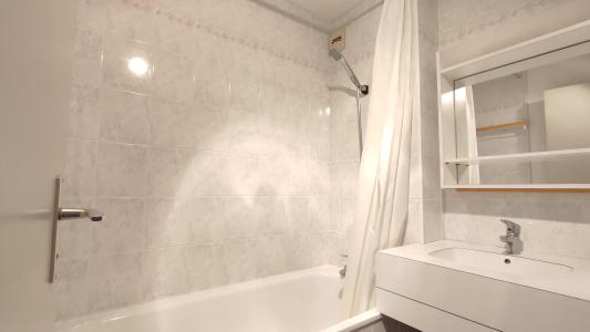 Holiday in mountain resort 3 room apartment 7 people (034) - Résidence les Roches Blanches - Valmorel - Accommodation