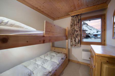 Holiday in mountain resort 4 room apartment 6 people (8) - Résidence les Santons - Val d'Isère - Bunk beds