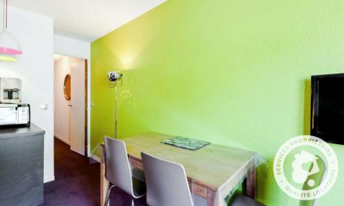 Rent in ski resort 2 room apartment 4 people (Confort 28m²) - Résidence les Sentiers du Tueda - Maeva Home - Méribel-Mottaret - Summer outside