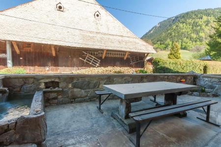 Urlaub in den Bergen 4-Zimmer-Holzhütte für 6 Personen (M304) - Résidence les Sermes - Morzine - Draußen im Sommer