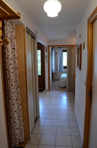 Vacanze in montagna Appartamento 2 stanze con alcova per 5 persone (002) - Résidence les Sorbiers - Châtel - Corridoio