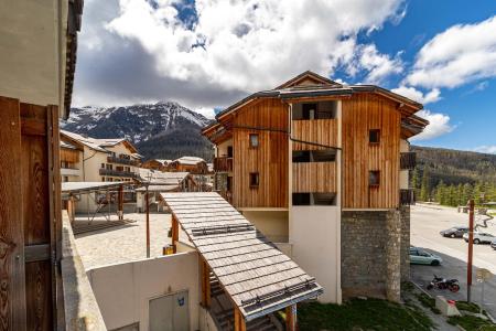 Rent in ski resort 2 room apartment sleeping corner 6 people (MBC602) - Résidence les Valérianes - Les Orres - Summer outside