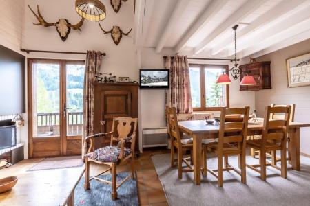 Vakantie in de bergen Chalet 4 kamers 6 personen (2) - Résidence Lyckrete - La Clusaz - Woonkamer