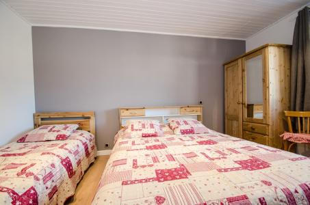 Holiday in mountain resort 2 room apartment 4 people - Résidence Lyret - Chamonix - Bedroom