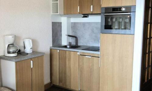 Rent in ski resort Studio 4 people (25m²) - Résidence Maison De L'Alpe - Alpe d'Huez