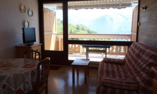Rent in ski resort Studio 4 people (27m²) - Résidence Maison De L'Alpe - Alpe d'Huez - Living room