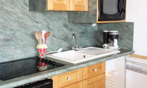 Rent in ski resort Studio 4 people (27m²) - Résidence Maison De L'Alpe - Alpe d'Huez