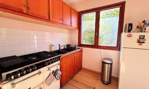 Аренда на лыжном курорте Домик 6 комнат 10  чел. (140m²) - Résidence Maison Des Claux - MH - Pelvoux - Кухня