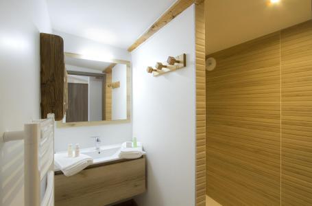 Holiday in mountain resort 4 room apartment 9 people (4.1) - Résidence Mariande - Les 2 Alpes - Shower room