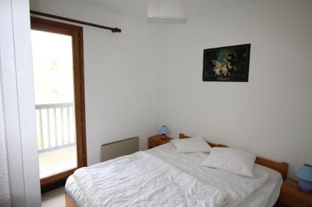 Vacanze in montagna Appartamento 3 stanze per 6 persone (002) - Résidence Martagons A - Auris en Oisans - Letto matrimoniale