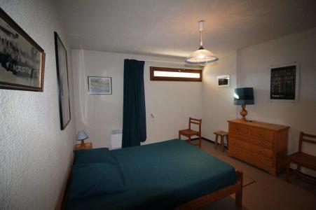 Vacanze in montagna Appartamento 2 stanze con alcova per 8 persone (004) - Résidence Martagons B - Auris en Oisans - Letto matrimoniale
