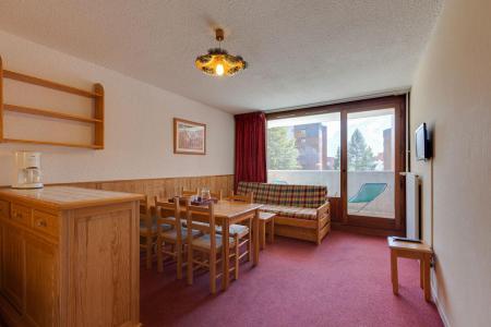 Holiday in mountain resort 2 room apartment cabin 4-6 people - Résidence Meijotel - Les 2 Alpes - Living room