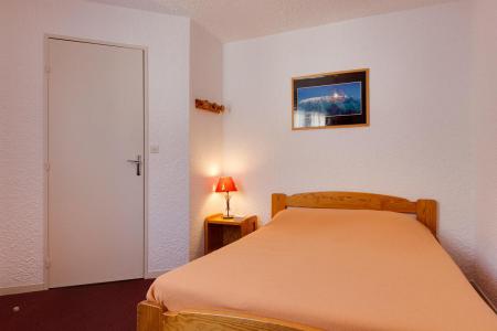 Holiday in mountain resort 3 room duplex apartment sleeping corner 8 people - Résidence Meijotel - Les 2 Alpes - Double bed