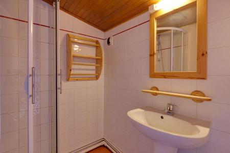 Holiday in mountain resort 3 room duplex apartment sleeping corner 8 people - Résidence Meijotel - Les 2 Alpes - Shower