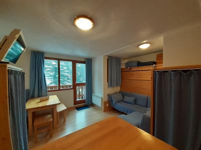 Holiday in mountain resort Studio 2 people (M-450) - Résidence Melezets 1 - Valfréjus - Living room