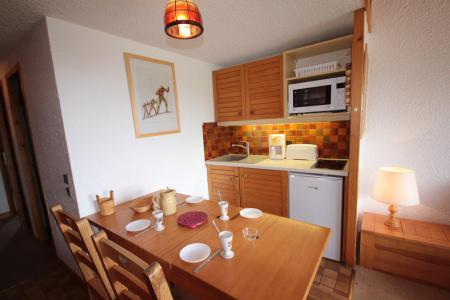 Wakacje w górach Apartament 2 pokojowy z antresolą 6 osób (221) - Résidence Mont Blanc B - Les Saisies - Pokój gościnny