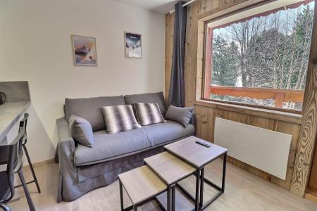 Holiday in mountain resort 2 room apartment 4 people (19) - Résidence Mont Vallon - Méribel-Mottaret - Living room