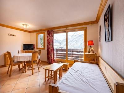 Holiday in mountain resort 2 room apartment cabin 4 people (011) - Résidence Moraine - Méribel-Mottaret