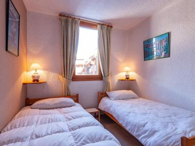 Holiday in mountain resort 2 room apartment cabin 6 people (009) - Résidence Nantchu - Méribel-Mottaret - Accommodation
