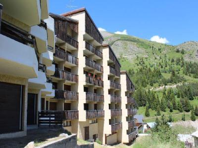 Holiday in mountain resort Résidence Nigritelles B - Auris en Oisans - Summer outside
