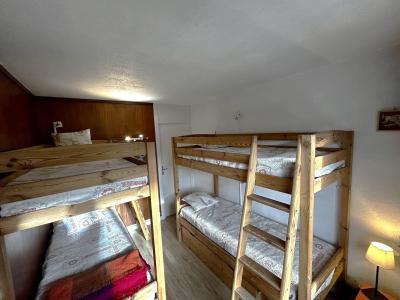 Urlaub in den Bergen 2-Zimmer-Appartment für 6 Personen (44) - Résidence Oisans - Les Menuires - Schlafzimmer