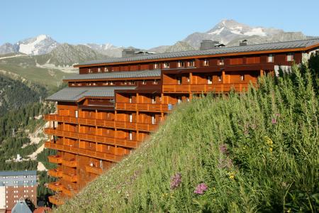 Vacanze in montagna Résidence P&V Premium les Hauts Bois - La Plagne - Esteriore estate
