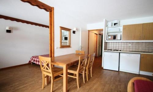 Skiverleih 3-Zimmer-Appartment für 6 Personen (33m²) - Résidence Parc Aux Etoiles - MH - Puy-Saint-Vincent - Draußen im Sommer
