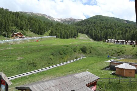 Holiday in mountain resort Logement 2 pièces 7 personnes (907) - Résidence Parc des Airelles - Les Orres - Summer outside