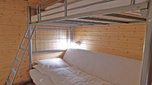 Holiday in mountain resort Studio sleeping corner 4 people (303) - Résidence Pendine 2 - Puy-Saint-Vincent - Accommodation
