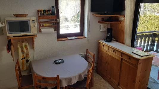 Vakantie in de bergen Appartement 2 kamers bergnis 4 personen (PNG009D) - Résidence Perce Neige - Châtel - Woonkamer