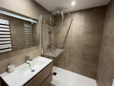 Vacaciones en montaña Apartamento 2 piezas cabina para 4 personas (C26) - Résidence Phoenix C - Alpe d'Huez - Cuarto de ducha