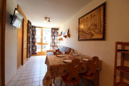 Vakantie in de bergen Appartement 2 kamers 4 personen (A007) - Résidence Pied de Pistes - Val Cenis - Woonkamer