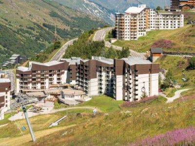 Vacanze in montagna Résidence Pierre & Vacances les Combes - Les Menuires - Esteriore estate