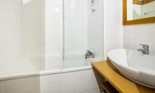 Vacanze in montagna Studio per 2 persone (Sélection 15m²) - Résidence Plagne Lauze - Maeva Home - La Plagne - Esteriore estate