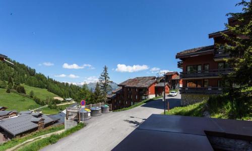 Ski verhuur Studio 4 personen (Sélection 20m²-1) - Résidence Plagne Lauze - Maeva Home - La Plagne - Buiten zomer