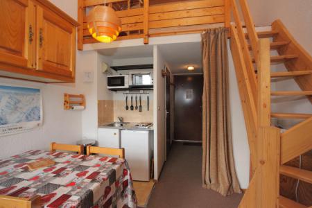 Vakantie in de bergen Studio mezzanine 4 personen (B63) - Résidence Plein Soleil - La Toussuire - Woonkamer