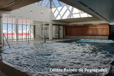 Holiday in mountain resort Résidence Privilège - Peyragudes - Swimming pool