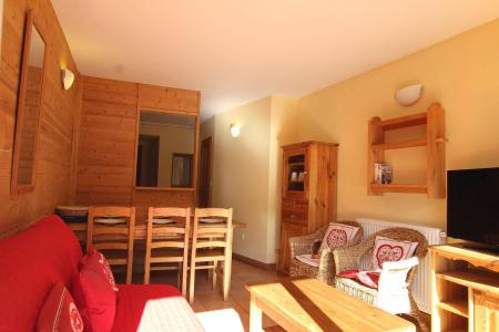 Holiday in mountain resort 2 room apartment sleeping corner 6 people (0010) - Résidence Prorel - Serre Chevalier - Accommodation