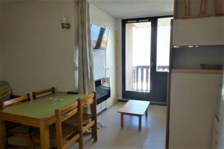 Holiday in mountain resort 2 room apartment sleeping corner 6 people (250R) - Résidence Relais - Réallon - Living room