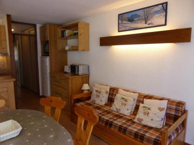 Holiday in mountain resort 3 room apartment 6 people (D75/R571) - Résidence Rochasset - Les Contamines-Montjoie - Living room