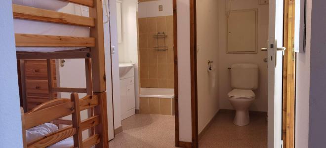 Vacaciones en montaña Apartamento dúplex 6 piezas 12 personas (A021) - Résidence Rochers Blancs 1 - La Joue du Loup - WC