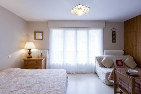 Vacanze in montagna Studio con alcova per 4 persone (506) - Résidence Royal - Brides Les Bains - Letto matrimoniale