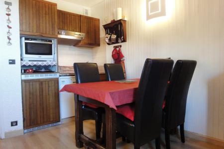 Holiday in mountain resort 2 room apartment 4 people (709) - Résidence Ruitor - Méribel-Mottaret - Accommodation