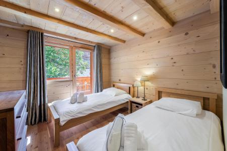 Holiday in mountain resort 6 room duplex apartment 10 people (7) - Résidence Saulire - Méribel - Bedroom