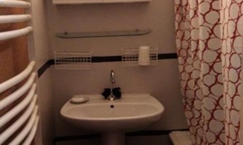 Rent in ski resort Studio 4 people (17m²) - Résidence Skisud - Alpe d'Huez