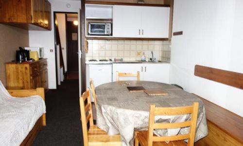 Wynajem na narty Apartament 4 pokojowy 6 osób (40m²) - Résidence Solaires - Alpe d'Huez - Na zewnątrz latem