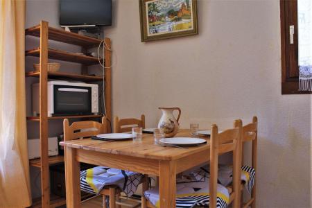 Vacaciones en montaña Apartamento cabina para 4 personas (263) - Résidence Soldanelles - Risoul - Comedor