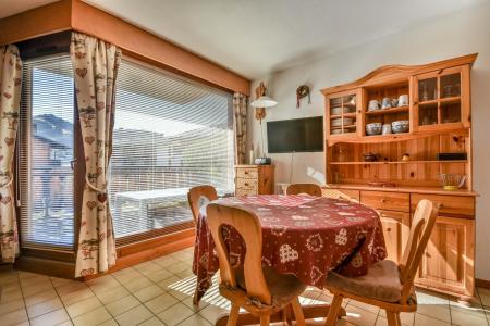 Holiday in mountain resort Studio cabin 4 people (2028) - Résidence Soleil de Minuit - Les Gets - Living room