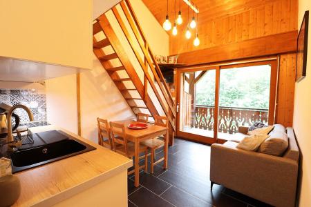 Holiday in mountain resort Studio mezzanine 4 people - Résidence Songy - Les Gets - Living room